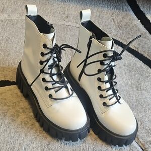 Stylish White Lace-Up Ankle Boots